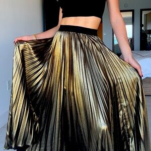 Gold Metallic Pleated Elastic Waist Maxi Skirt